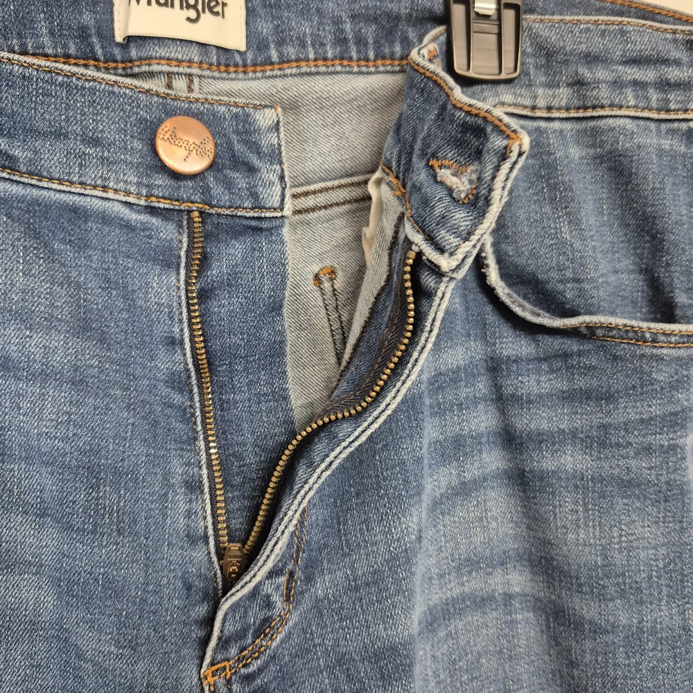 WRANGLER mens GREENSBORO vented stretch jeans blue size 36x32 - Picture 6 of 8